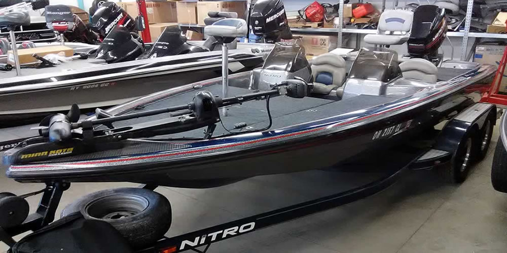 Read more about the article 1996 Nitro 896 Savage – Mercury 200 EFI