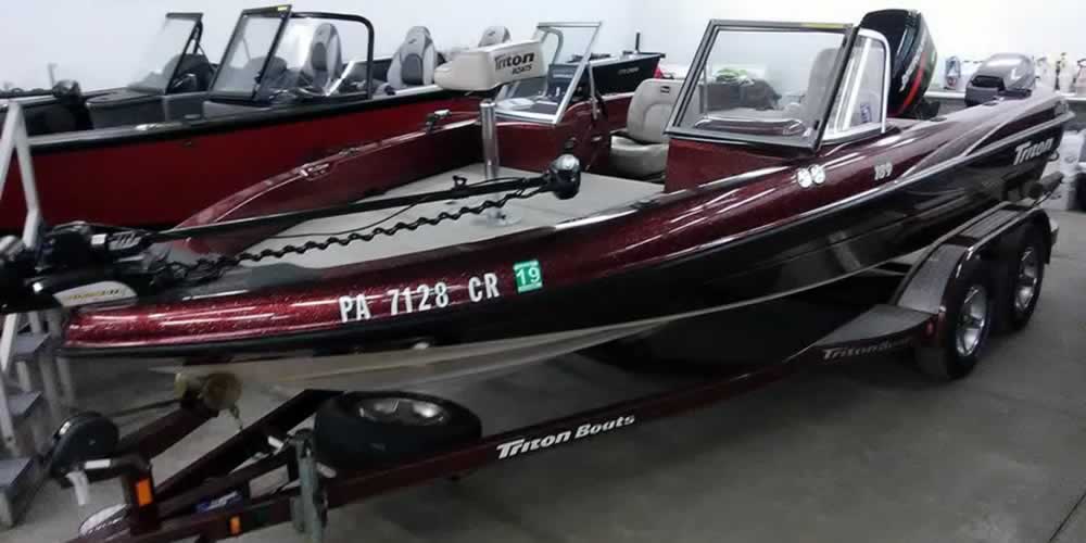 Read more about the article 2003 Triton 189 WT – Mercury 200 EFI + Mariner 9.9 Tiller