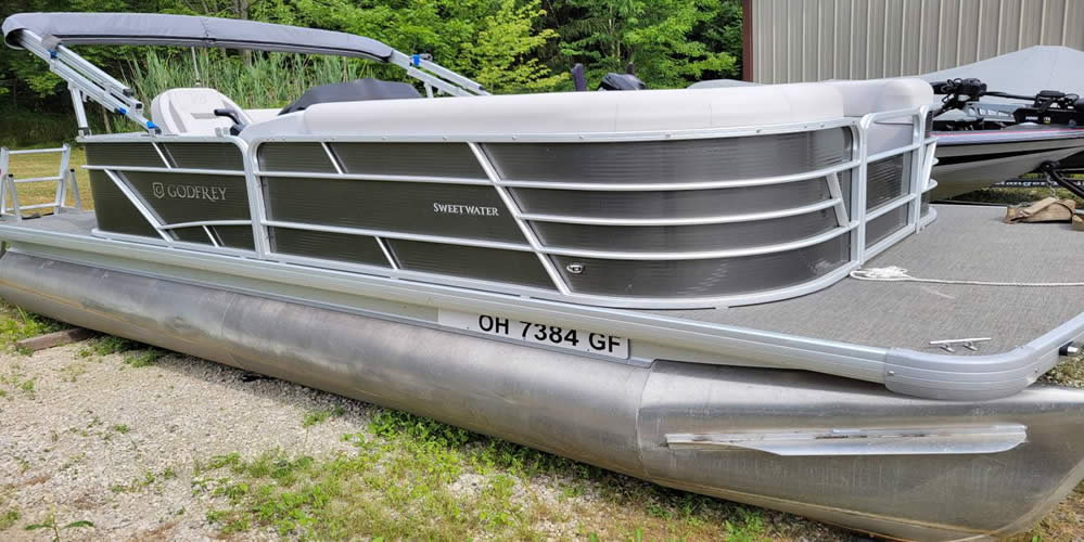 Read more about the article 2021 Godfrey Sweetwater 2086CX Pontoon – Suzuki 70 Four Stroke