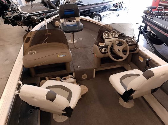 2006-Crestliner-1850-Fish-Hawk-Mercury-90-4S-14