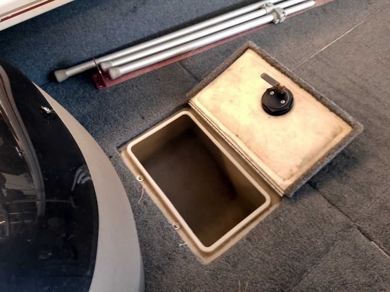 2006-Crestliner-1850-Fish-Hawk-Mercury-90-4S-19