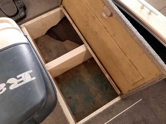 2006-Crestliner-1850-Fish-Hawk-Mercury-90-4S-20