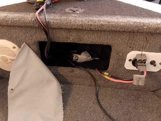 2006-Crestliner-1850-Fish-Hawk-Mercury-90-4S-23