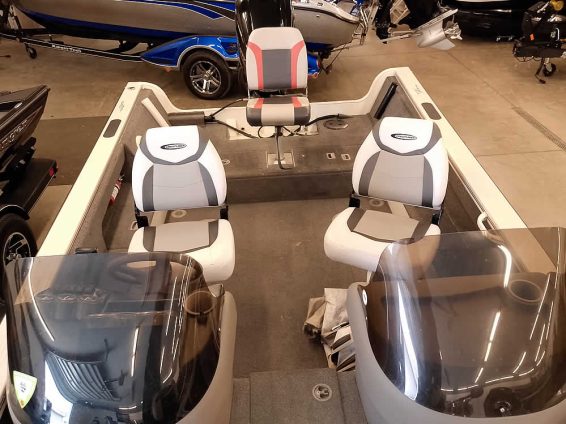 2006-Crestliner-1850-Fish-Hawk-Mercury-90-4S-24