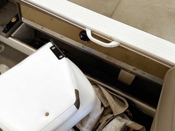 2006-Crestliner-1850-Fish-Hawk-Mercury-90-4S-27