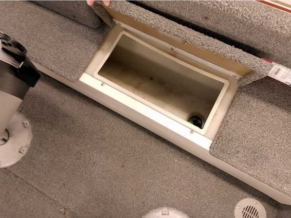 2006-Crestliner-1850-Fish-Hawk-Mercury-90-4S-30