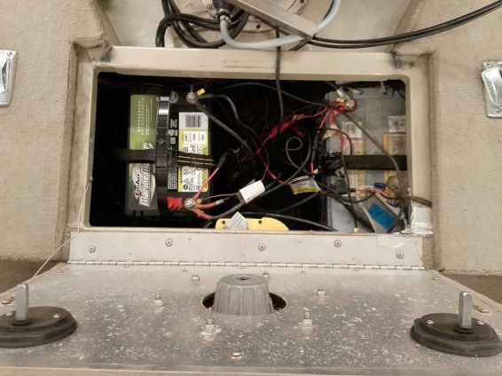 2005-Lowe-Fishing-Machine-175S-Mercury-90-99PK-33