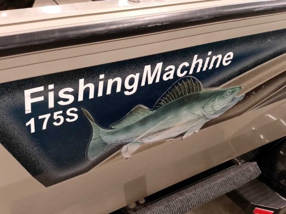 2005 Lowe Fishing Machine 175S - Mercury 90 Two-Stroke