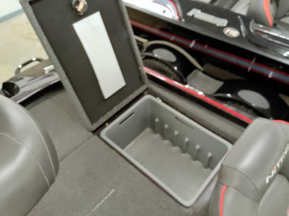 2022-Nitro-Z19-SC-Mercury-200-XS4S-34