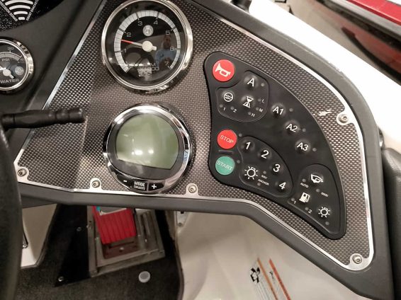 2012-RangerZ522-DC-Mercury-250-XS-33