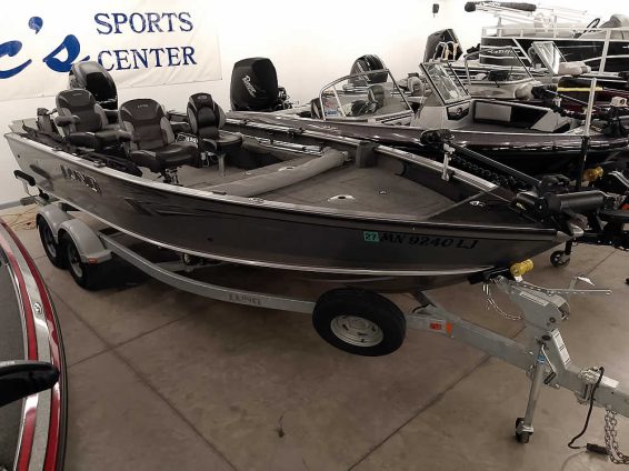 2016 Lund 2075 Pro Guide - Mercury 200 Four Stroke Tiller