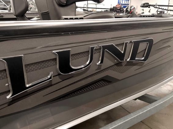 2016-Lund-2075-ProGuide-Mercury-200-4ST-MKVantage-11