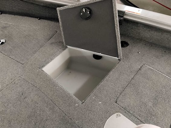 2016-Lund-2075-ProGuide-Mercury-200-4ST-MKVantage-24