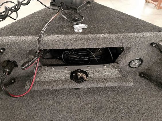 2016-Lund-2075-ProGuide-Mercury-200-4ST-MKVantage-28