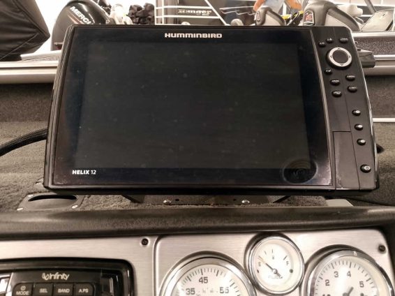 2016-Lund-2075-ProGuide-Mercury-200-4ST-MKVantage-36