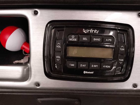 2016-Lund-2075-ProGuide-Mercury-200-4ST-MKVantage-37