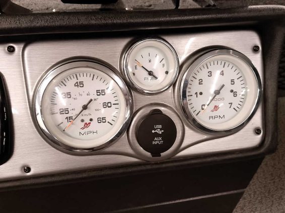 2016-Lund-2075-ProGuide-Mercury-200-4ST-MKVantage-38