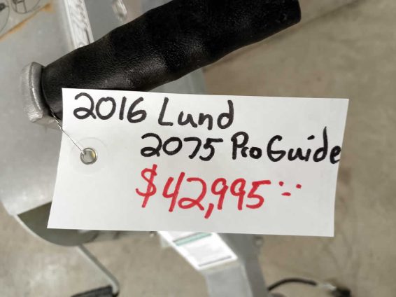 2016-Lund-2075-ProGuide-Mercury-200-4ST-MKVantage-4