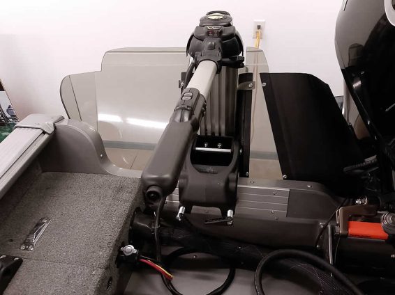 2016-Lund-2075-ProGuide-Mercury-200-4ST-MKVantage-40