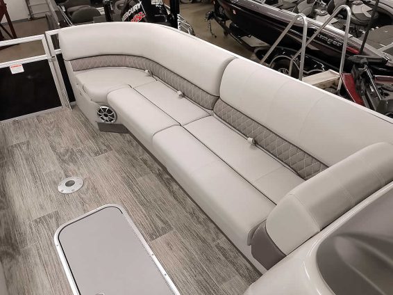 2024-Ranger-Reata-223C-Mercury-200-4S-blkblk-18