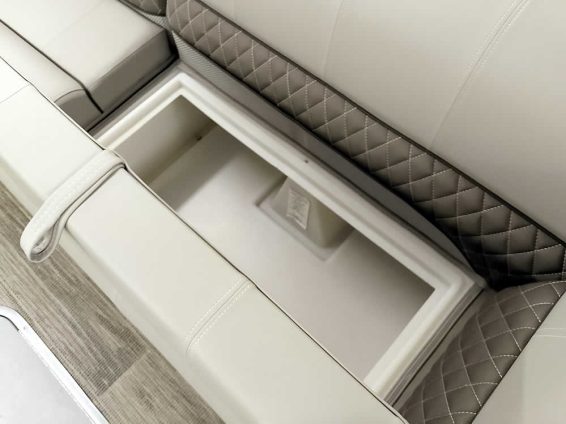 2024-Ranger-Reata-223C-Mercury-200-4S-blkblk-20