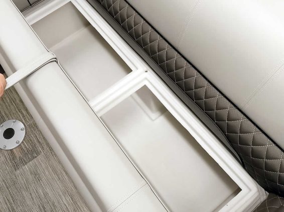 2024-Ranger-Reata-223C-Mercury-200-4S-blkblk-8