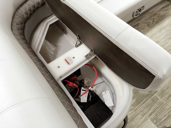 2024-Ranger-Reata-223C-Mercury-200-4S-blkblk-9