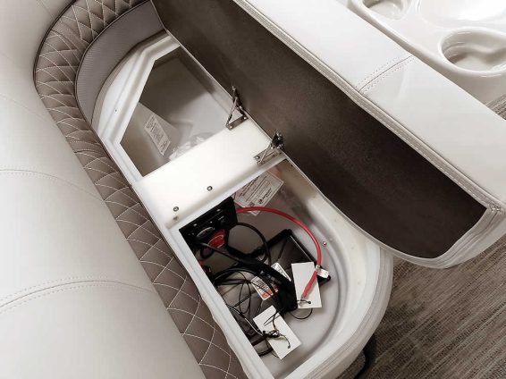 2025-Ranger-Reata-220C-Pontoon-Mercury-150-4S-8