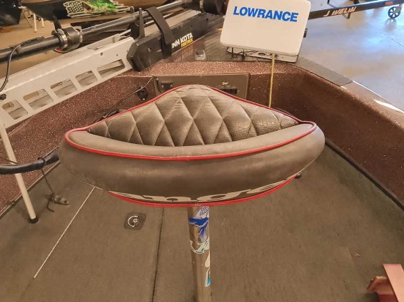 1993-Ranger-690-Fisherman-SC-Mercury-150-4S-17