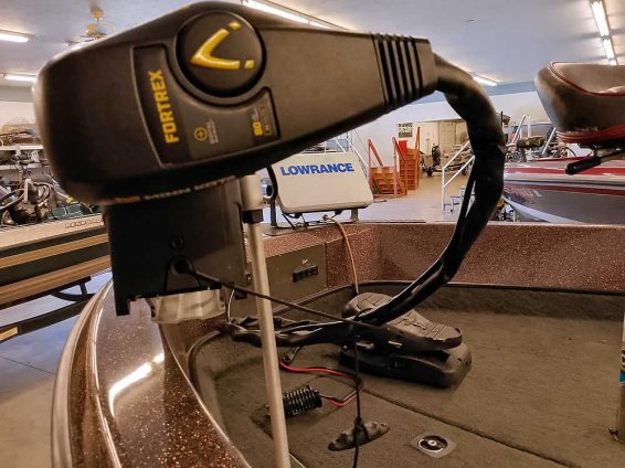 1993-Ranger-690-Fisherman-SC-Mercury-150-4S-8