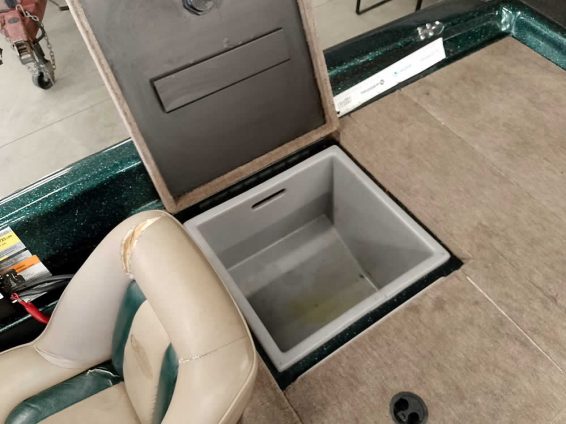 2000-Javelin-Renegade-20-Mercury-200-Optimax-30