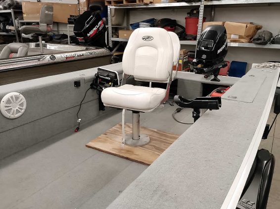 2003-Monark-Knight-160-Mercury-30-4ST-10