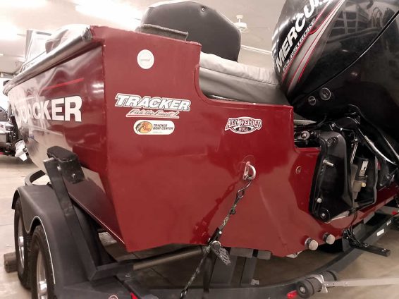 2018-Tracker-Targa-V18-WT-Mercury-150-4S-14