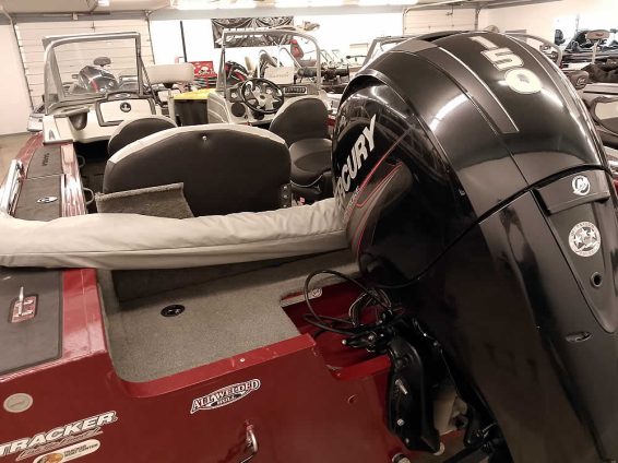 2018-Tracker-Targa-V18-WT-Mercury-150-4S-2