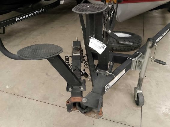 2018-Tracker-Targa-V18-WT-Mercury-150-4S-7