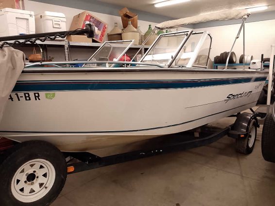 1996 Spectrum 19 Pro Avenger SD - Mercruiser Alpha One I/O