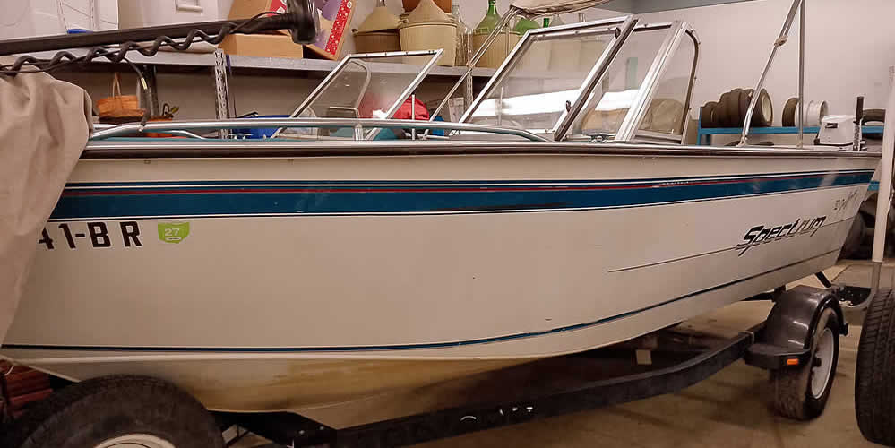 1996 Spectrum 19 Pro Avenger SD - Mercruiser Alpha One I/O