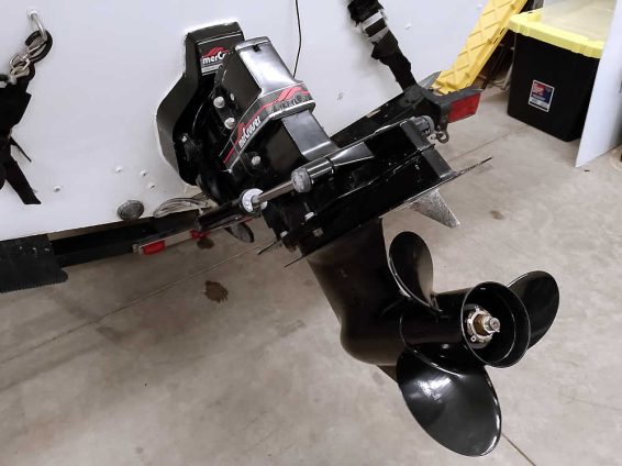 1996 Spectrum 19 Pro Avenger SD - Mercruiser Alpha One I/O