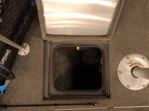 2018-Tracker-Pro-Guide-16-Mercury-60-4S-11