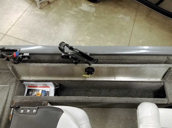 2018-Tracker-Pro-Guide-16-Mercury-60-4S-23