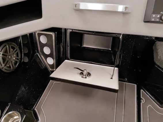 2026-Ranger-620XFS-Mercury-300XS-15K-21