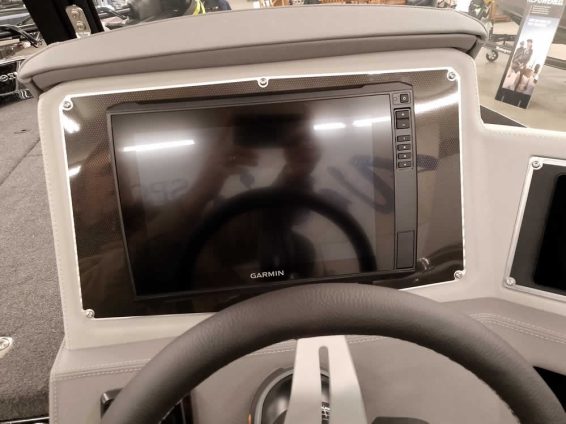 2026-Ranger-620XFS-Mercury-300XS-15K-28