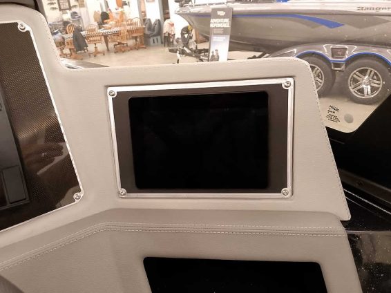 2026-Ranger-620XFS-Mercury-300XS-15K-29