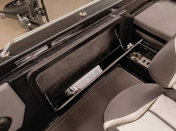 2026-Ranger-620XFS-Mercury-300XS-15K-31