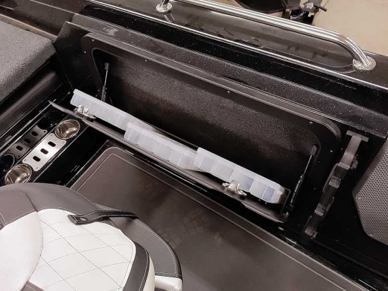 2026-Ranger-620XFS-Mercury-300XS-15K-33