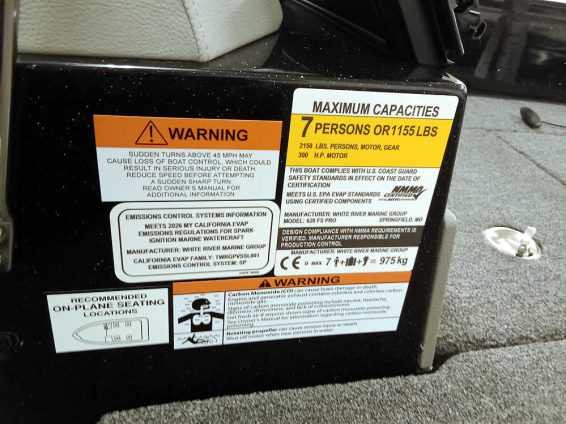 2026-Ranger-620xFS-Pro-Whiteout-Mercury-300-XS4S-22a