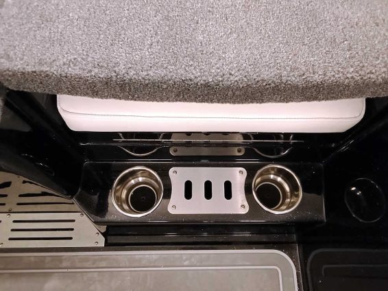 2026-Ranger-620xFS-Pro-Whiteout-Mercury-300-XS4S-35