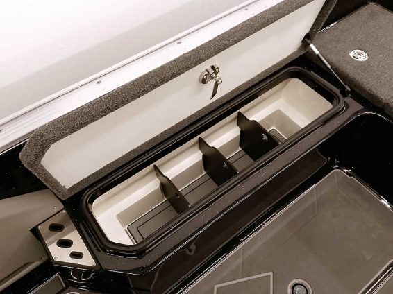 2026-Ranger-622FS-Blackout-Mercury-400-Verado-4S-31