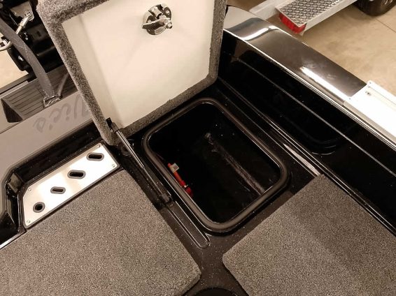 2026-Ranger-622FS-Blackout-Mercury-400-Verado-4S-33