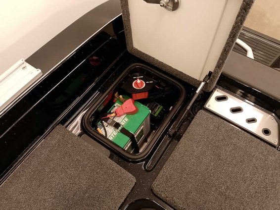 2026-Ranger-622FS-Blackout-Mercury-400-Verado-4S-34